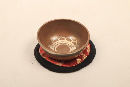 Klankschaal-Chakra-Bruin-2de chakra-geschenkset-8cm