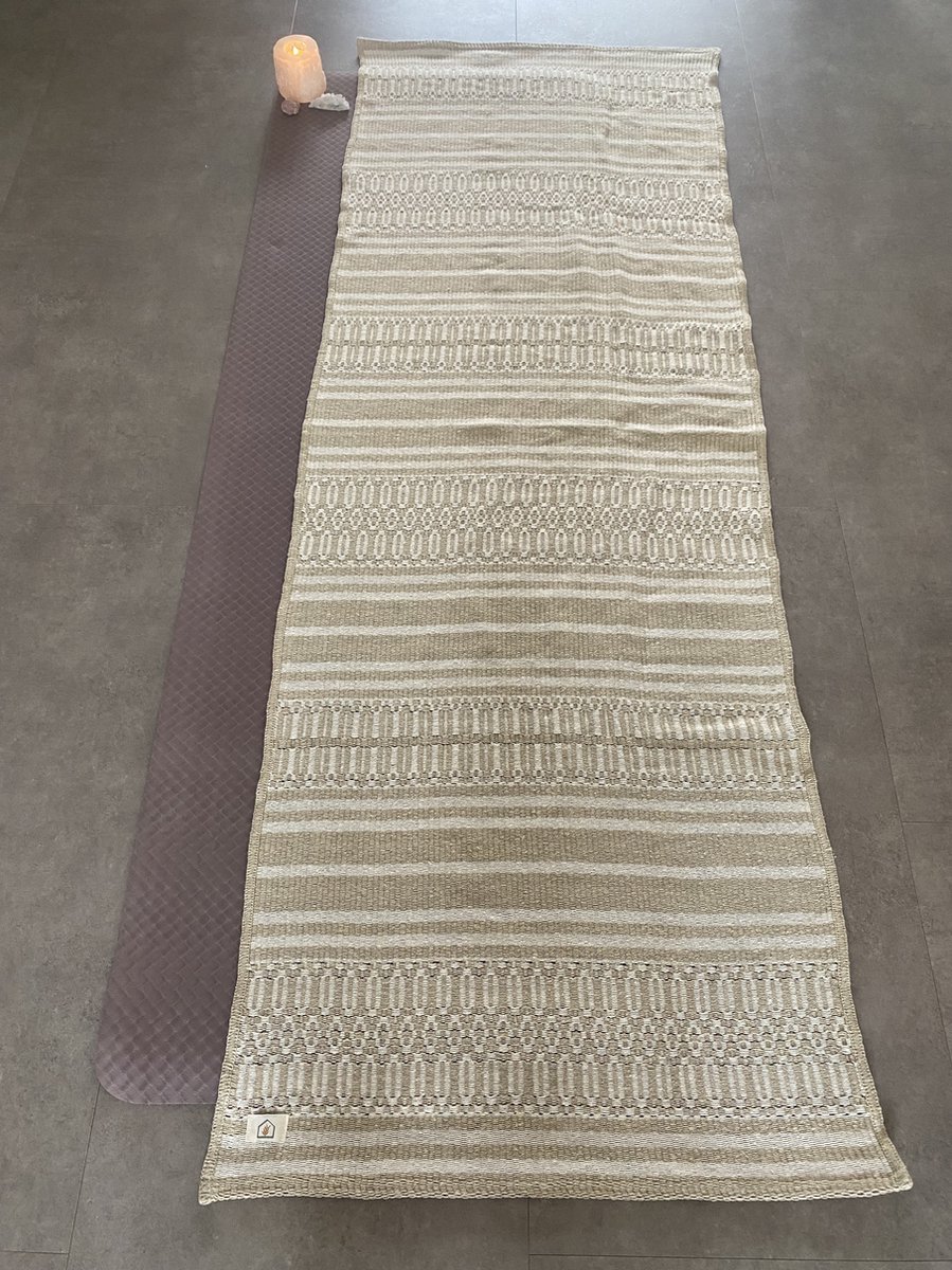 Luces del Sur - Chamomile Yoga Mat Blanket - 65 cm x 185 cm - fitting your yoga mat perfectly