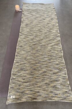 Luces del Sur – Fern Yoga Mat Blanket – 65 cm x 185 cm – fitting your yoga mat perfectly