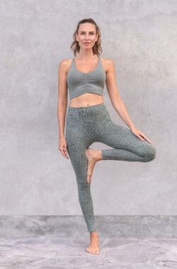 Jaya YogaΠlates Leggings – Susan – Agave