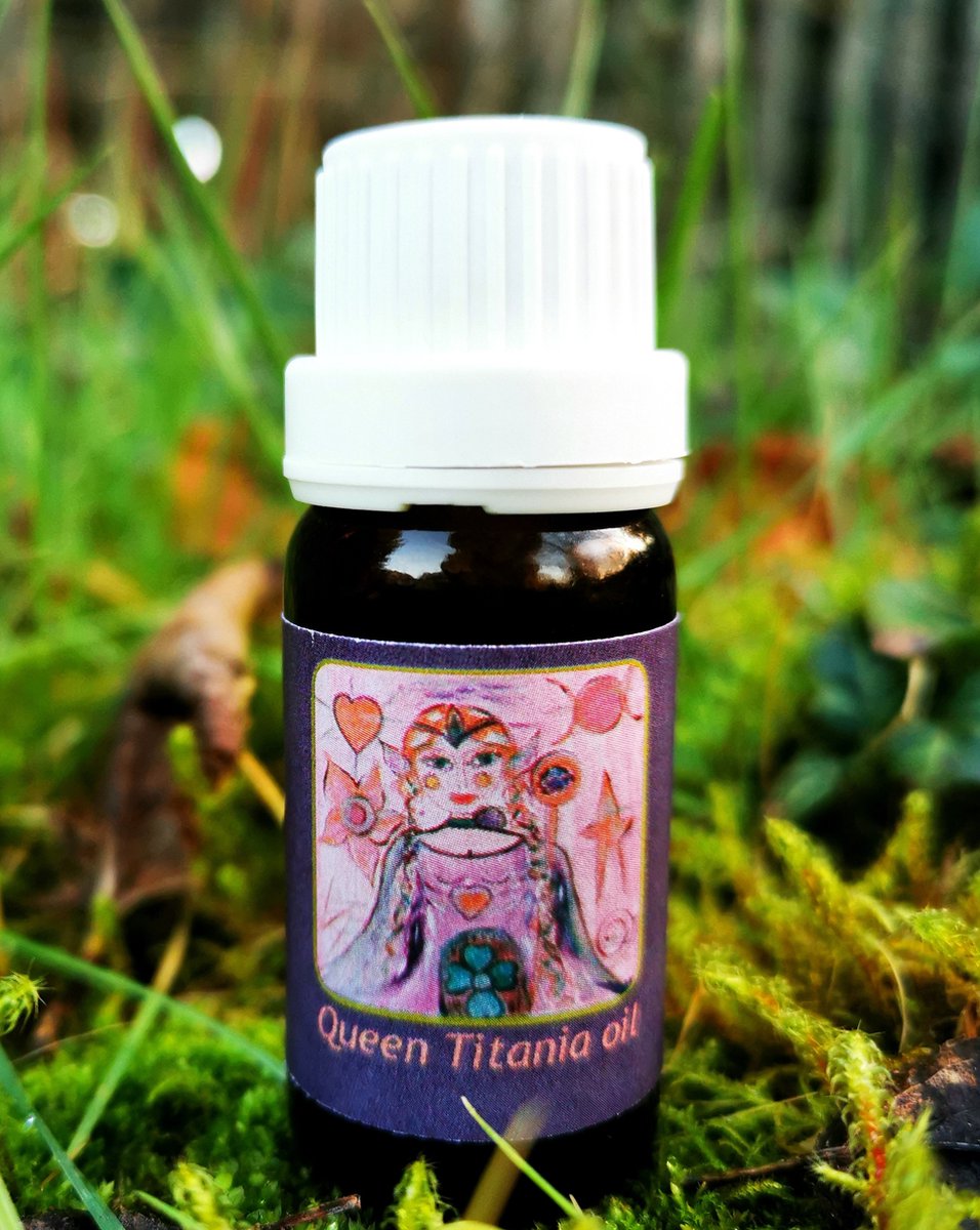 Queen Titania Oil - Energetische Aromatherapie - Chakra Olie - In the Light of the Goddess by Lieve Volcke - 10 ml