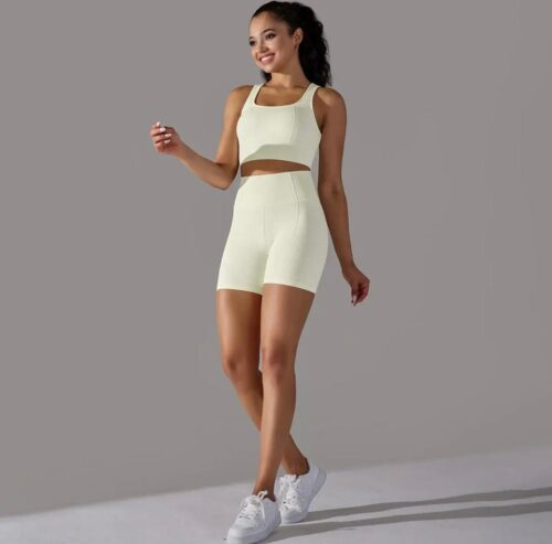 April Breeze Short Gym Set - Maat S - 2delig - Creme - Sportkledingset - Gymset - Top & Short - Fitness set - Yoga set