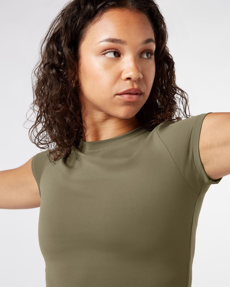 YO-GAYA - Short Sleeve Top - Olive Green - Maat - L - Fitness - Sportkleding