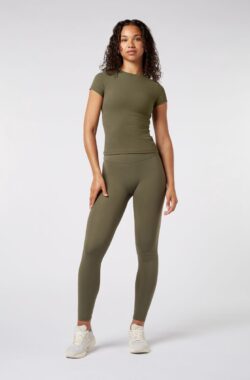 YO-GAYA – Short Sleeve Top – Olive Green – Maat – M – Fitness – Sportkleding