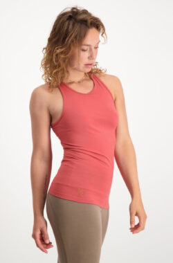 Urban Goddess Yoga Top Prana – Indian Desert