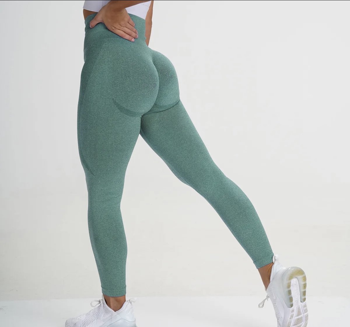 Gymlegging BUTTLIFT - Maat L - Groen - Pushup Legging - Fitness Legging - Sportlegging - Sportkleding - Yoga legging