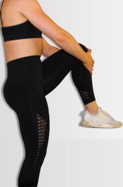 New Age Devi – Highwaist Fitness/Yoga Legging – Sport Legging Stretch – Squat Proof – Zwart – Small