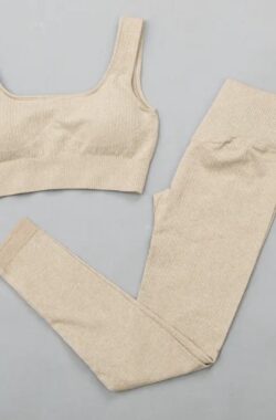 Gymset – LIGHT RIBBED – Maat L – Creme – 2 delig – Sportkledingset – Sportset – Sportkleding – Fitness kleding – Fitness legging en top – Gym legging en top – Yoga set – Yoga legging en set