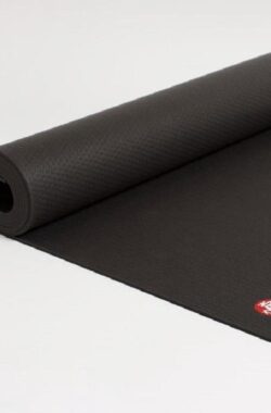 Manduka PROlite Yogamat XL – 200 x 61 cm, 0,45 cm dik – Extra Lang – Zwart – Lichter en Dunner alternatief voor de Manduka PRO | Duurzaam & Antislip | Ideaal voor Hot Yoga & Vinyasa Flow | Optimale Ondersteuning voor Gewrichten