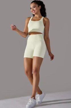 April Breeze Short Gym Set – Maat M – Offwhite – 2delig – Fitness set – Fitness short legging – Sportkledingset – Sportlegging – Yogakleding – Yogaset – Yogalegging